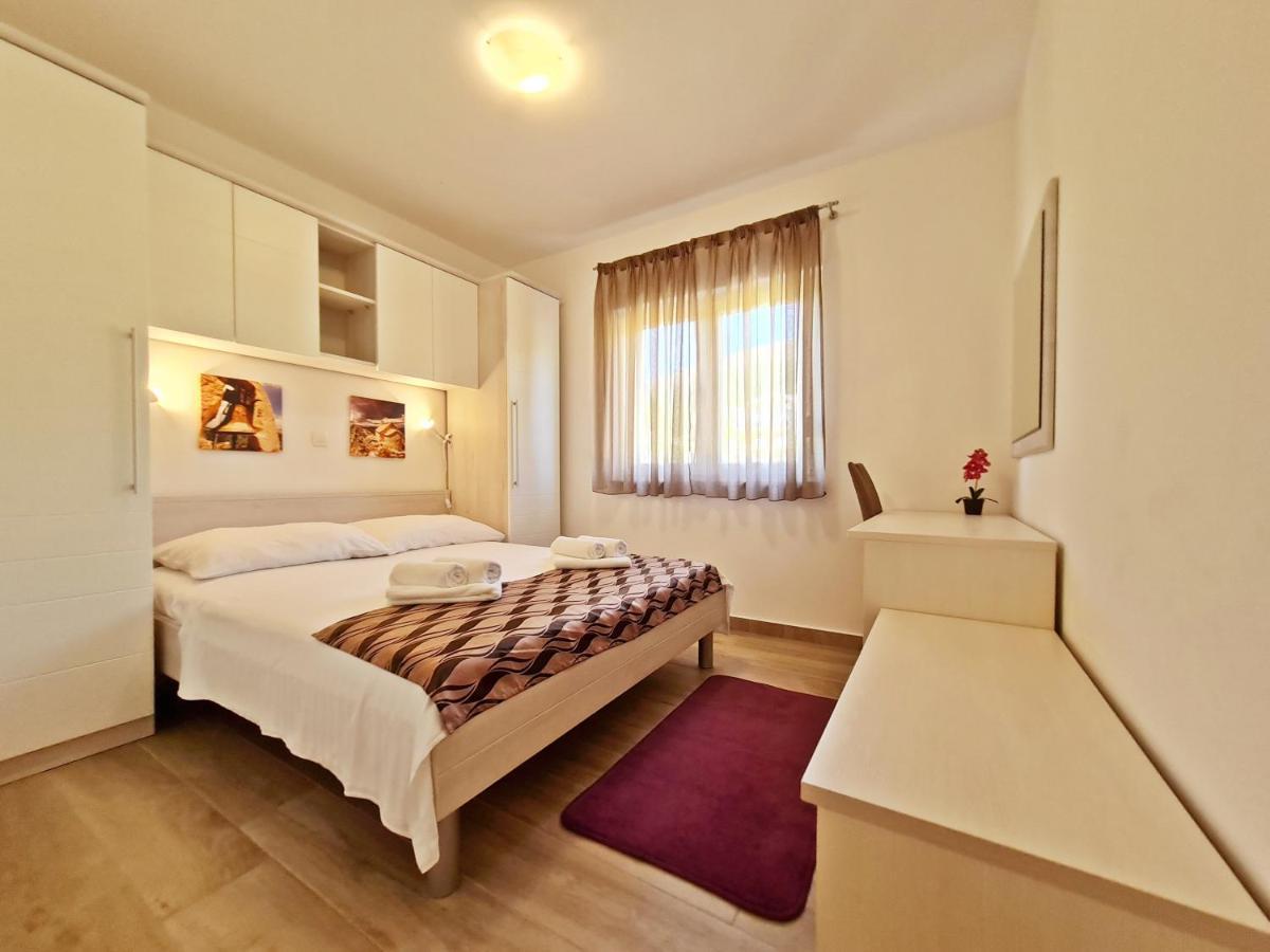 Ab Villa Podstrana Exterior foto